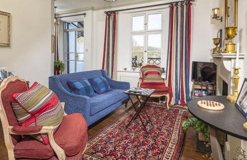 Babbacombe House | Kid-Friendly 2 Bed Bay Cottage for Your Perfect Getaway