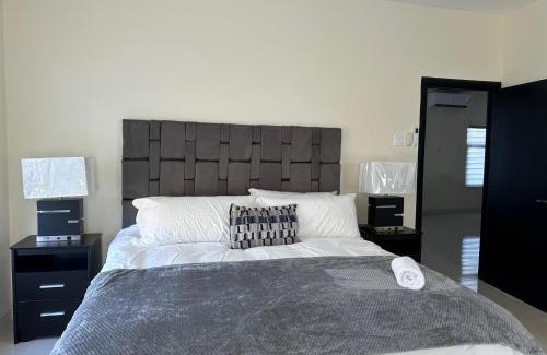 Ocho Rios House | Relaxing 2-Bed House with Pool and Gym by the Ocean