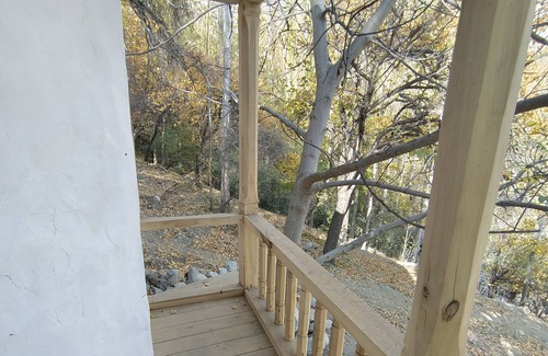 Hunza Ski Chalet | Cozy 2 Bed Chalet - Yasam Cloud Nine And a Half Hunza