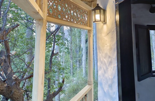 Hunza Ski Chalet | Cozy 2 Bed Chalet - Yasam Cloud Nine And a Half Hunza