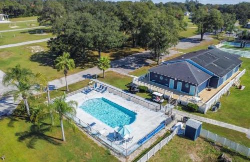 Dade City House | Cozy 2-Bed Home in Dade City with Pool & Pickle Ball