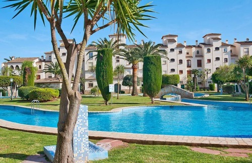 Platja de l'Arenal House | Family-Friendly Retreat with Pool & Beach Access, Free WiFi