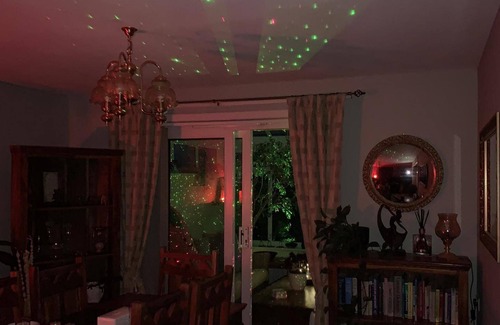 Amesbury House | Inviting 2-Bed House in Amesbury, Salisbury with Breakfast