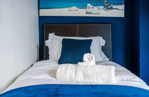 Leeds Apartment | Family-Friendly 2 Bed House with Hot Tub & Top Review Score