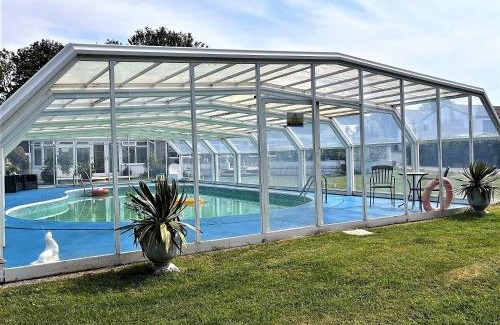 Felinfach House | Family-Friendly Retreat with Pool in Aberaeron