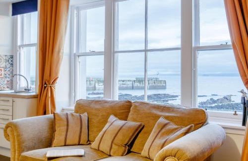 Pittenweem House | Family-Friendly 2-Bed Hotel in Anstruther - Pet Friendly Stay