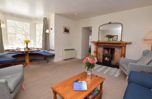 Applecross House | Family-Friendly 2 Bed Retreat in Applecross, Perfect for Pets
