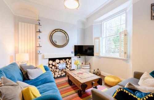 Appledore House | Family-Friendly 2 Bed Retreat in Appledore, Rated 10/10