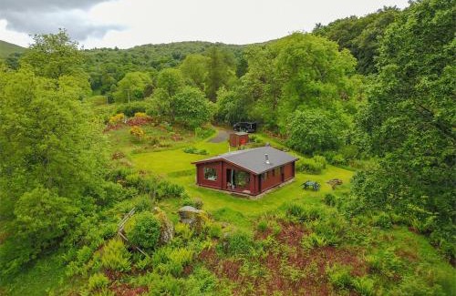 Netherton House | Cozy 2-Bed Retreat in Ardeonaig with Family and Pet Amenities
