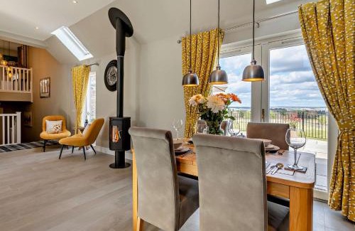 Auchterarder House | Family-Friendly 2-Bed Retreat in Auchterarder, Pet Welcome