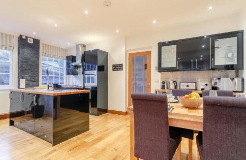 Battle House | Pet-Friendly Haven: Cozy 2 Bed Retreat in Battle