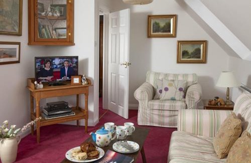 Brecon House | Guest Rated 9.5: Family-Friendly 2 Bed in Battle