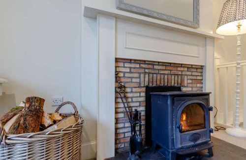 Blair Drummond Apartment | Family-Friendly 2-Bed Retreat in Blair Drummond