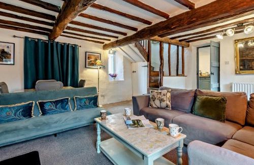 Brigsteer House | Cozy 2-Bedroom Retreat in Brigsteer for Families & Pets