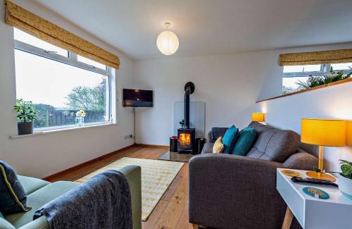 Bude House | Cozy 2-Bed Retreat in Bude with Family and Pet Amenities