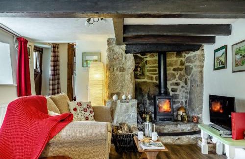 Sticklepath House | Comfortable 2-Bed Retreat in Family-Friendly Chagford
