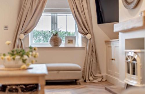 Broughton Moor House | Cozy 2-Bed Retreat in Cockermouth with Hot Tub