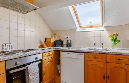 Ilfracombe House | Pet-Friendly 2-Bed Retreat in Combe Martin - 4 Star Stay