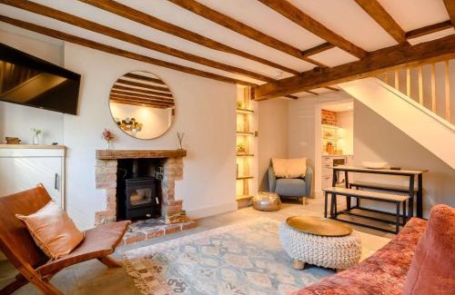 Bretforton House | Family-Friendly 2-Bed Retreat in Evesham Awaits You