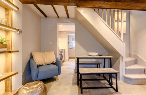 Bretforton House | Family-Friendly 2-Bed Retreat in Evesham Awaits You