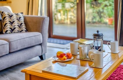 Two Waters Foot Apartment | Family-Friendly 2 Bed Retreat in Beautiful Fowey