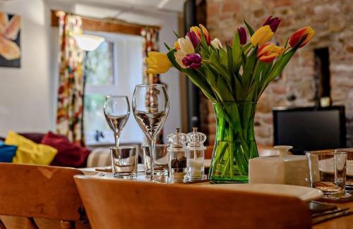 Gamblesby House | Pet-Friendly 2-Bed Retreat in Gamblesby, Ideal for Families
