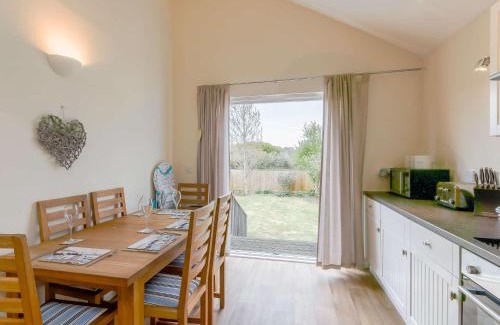 Cowes House | Family-Friendly Retreat with Hot Tub in Gurnard