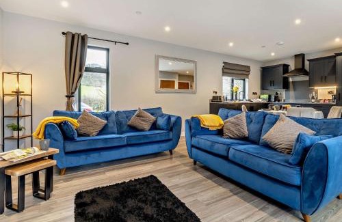 Tirabad House | Family-Friendly 2 Bed Retreat in Scenic Heyope