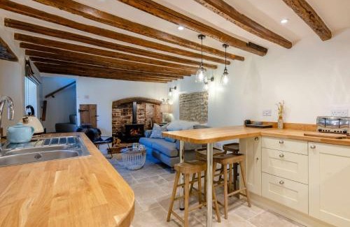 Cley next the Sea House | Family-Friendly 2 Bed Retreat in Holt, Perfect for All