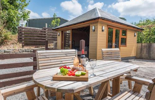 Porthyrhyd House | 2 Bed in Kidwelly oc-t32656