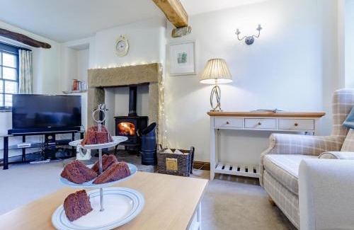 Longnor House | Top-Rated 2 Bed Retreat in Longnor for Families
