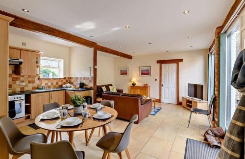 North Wheatley House | Convenient 2-Bed Accommodation in Mattersey - Family & Pet Friendly