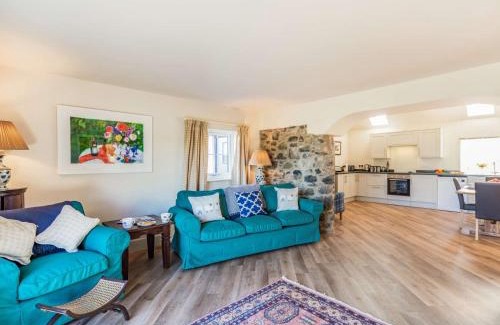 Cornhill on Tweed House | Family-Friendly 2-Bed Retreat in Mindrum with Pet Welcome