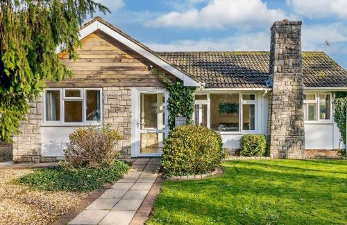Mudeford House | Family-Friendly 2 Bed Retreat in Mudeford - 4 Star Stay