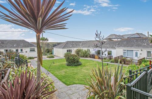 Mullion House | Family-Friendly 2-Bed Retreat in Mullion Cove