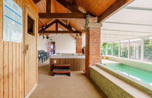 Newton-on-Rawcliffe House | Cozy 2-Bed Retreat in Pickering with Pool & Spa