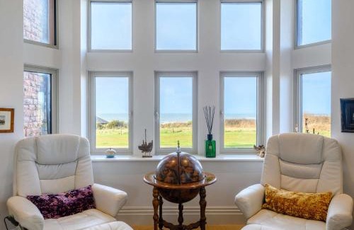 Porthcawl Apartment | Family-Friendly 2 Bed Retreat in Porthcawl - Pet Friendly
