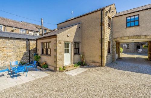 Sedbergh House | Beautiful 2-Bedroom Retreat in Sedbergh, Family Friendly