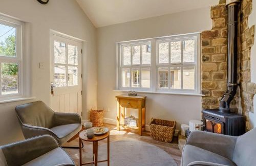 Sedbergh House | Beautiful 2-Bedroom Retreat in Sedbergh, Family Friendly