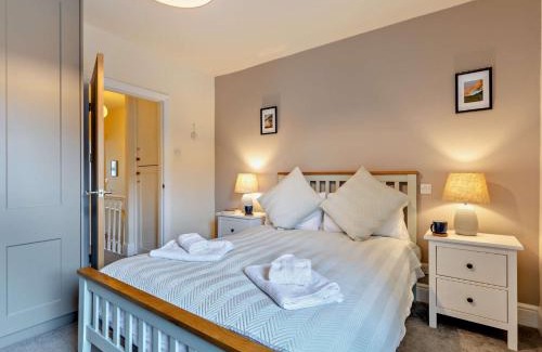 Giggleswick House | Family-Friendly 2-Bedroom Getaway in Settle