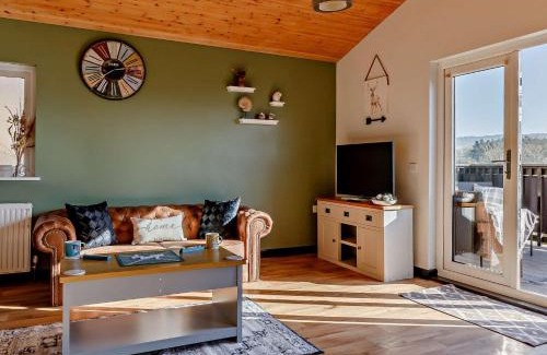 Fenny Bridges House | Pet-Friendly 2-Bed Retreat in Sidmouth for Families