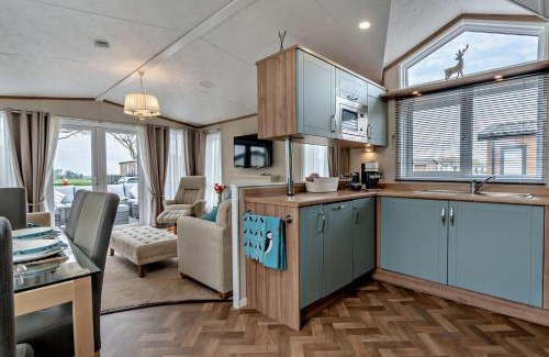 St. Andrews House | Cozy 2 Bed Retreat in St Andrews with Spa & Pet-Friendly