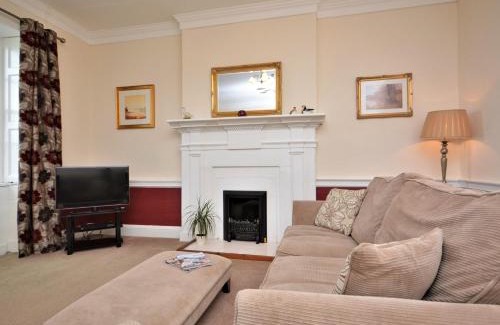 Saint Austell Bay House | Family-Friendly 2 Bed Retreat in St Austell