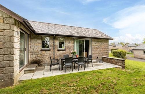 St Mellion House | Comfortable 2 Bed Accommodation in St. Mellion with Pool
