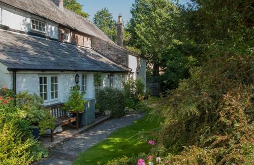 Talybont-on-Usk House | Pet-Friendly 2-Bed Retreat in Talybont-On-Usk