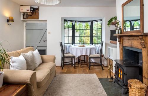 Talybont-on-Usk House | Pet-Friendly 2-Bed Retreat in Talybont-On-Usk