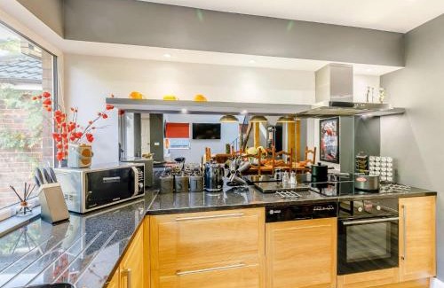 Thornton House | Cozy 2-Bed Retreat in Thornton with Hot Tub & Pet-Friendly