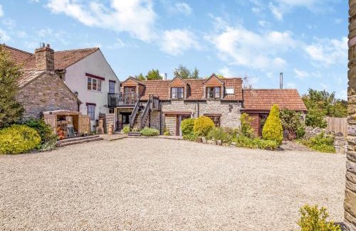 Wedmore House | Family-Friendly 2-Bedroom Retreat in Scenic Wedmore