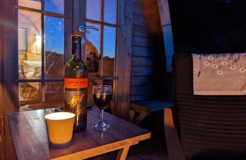 Omagh House | Charming Pod-Cabin with Kitchen in Scenic Omagh
