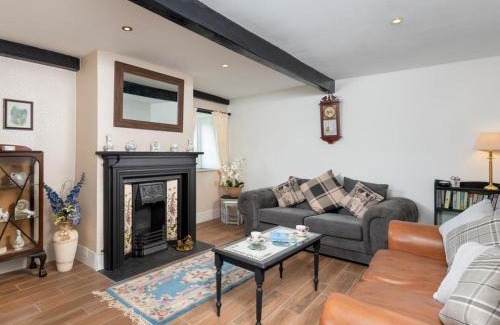 Maryport House | Cozy 2-Bed Property in Mawbray, Cumbria - Family Friendly